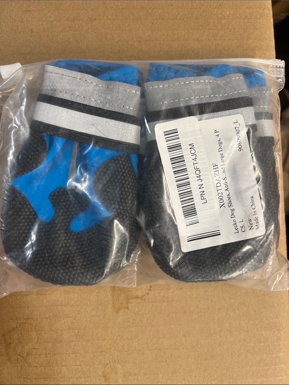 NWT 4 Pcs Breathable Dog Boots-large